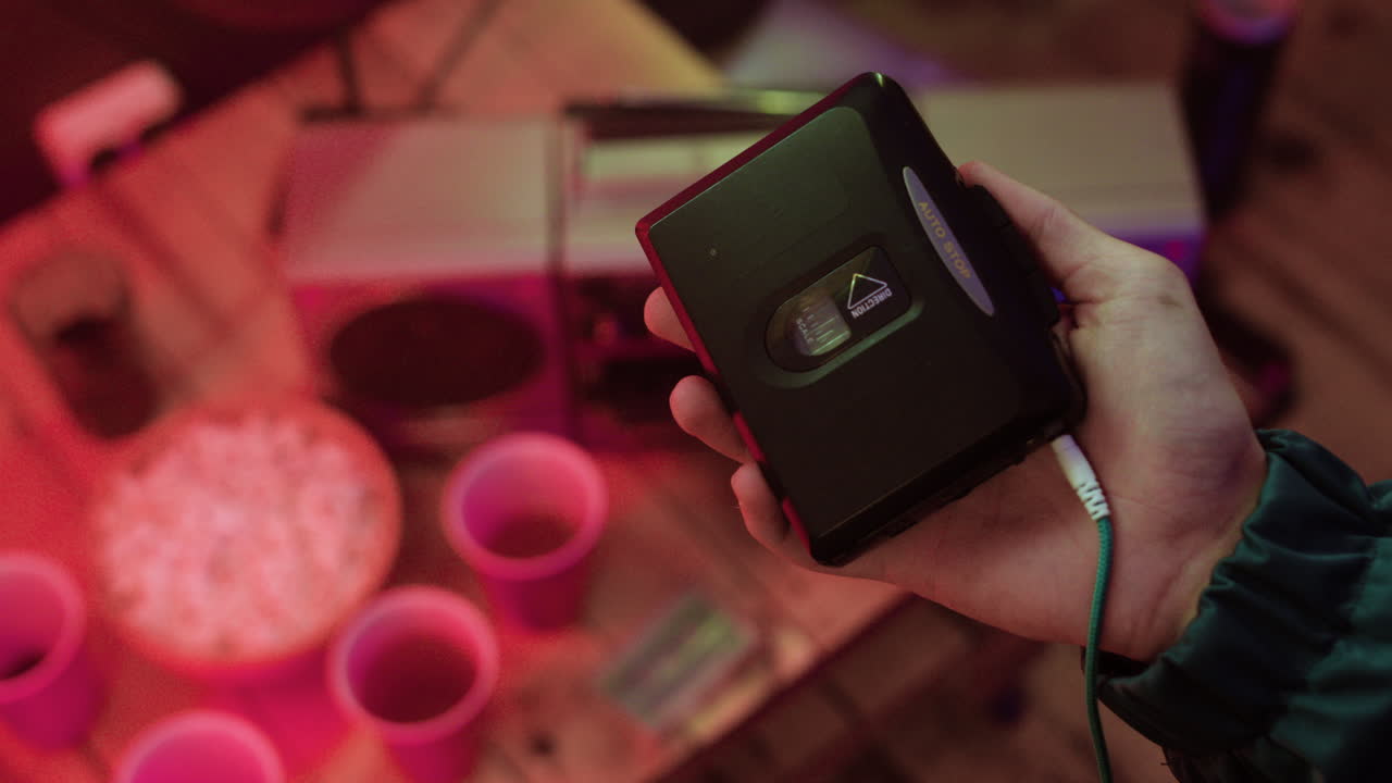 카세트 테이프 와 워크맨 의 클로즈업