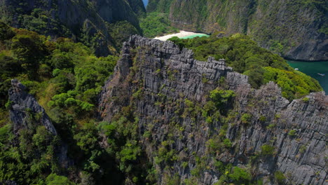 Maya-Bay-Paraíso-Tropical-Escondido-En-Las-Islas-Phi-Phi,-Tailandia