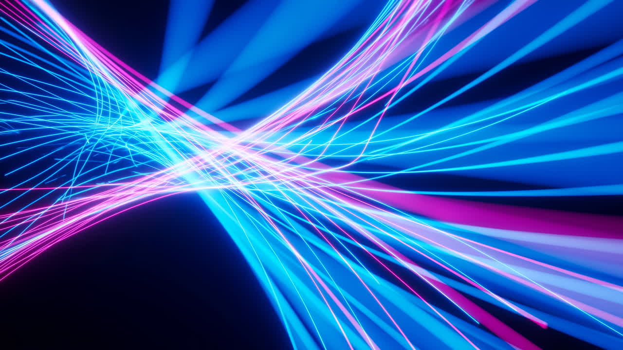 Cintas vibrantes azules y rosas corriendo sobre un fondo oscuro, rayas de fibra óptica evocan un flujo de datos de alta velocidad