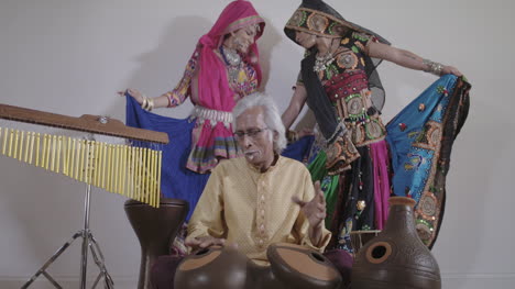 Indian-Percussion-Musician-with-Dancers-05