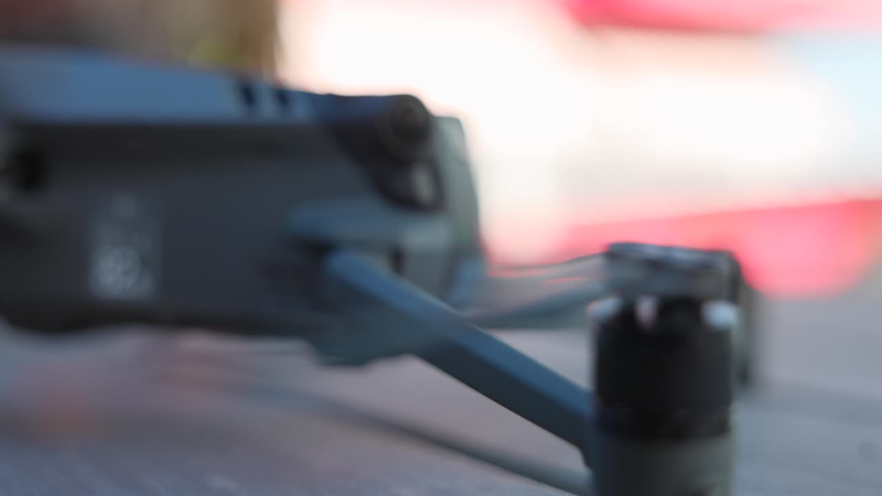 vista macro del avión no tripulado dji mavic 3 pro