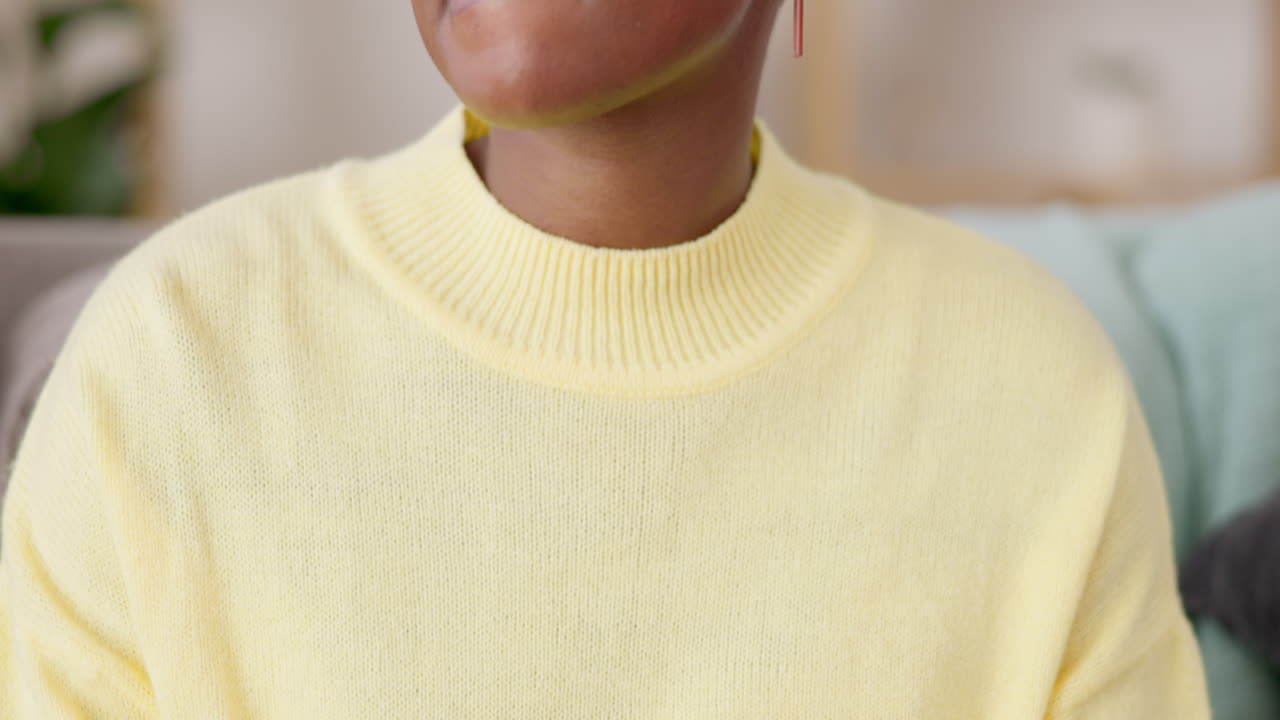 manos, ansiedad y salud mental con mujer negra