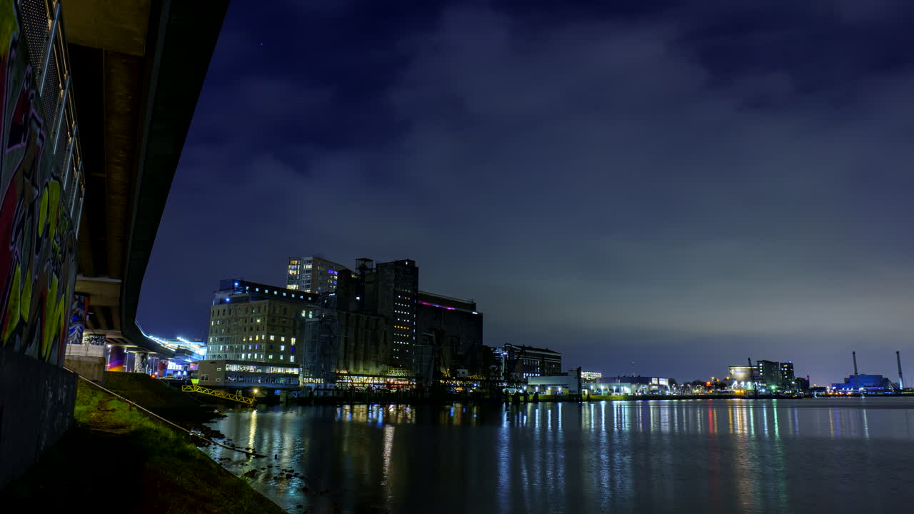 Time lapse of the Maassilo in Rotterdam.