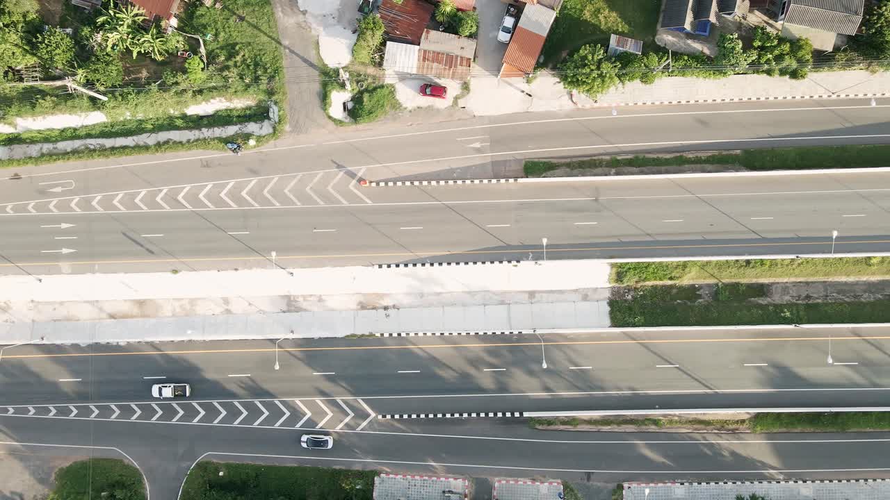 시골 콘캔, 태국에서 철도 건널목 다리에 최고의 공중보기 자동차