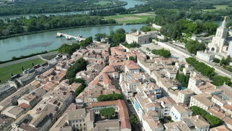 Avignon-Francia-Drone-Aéreo-4k-Material-De-Archivo-Centro-De-La-Ciudad-Vieja