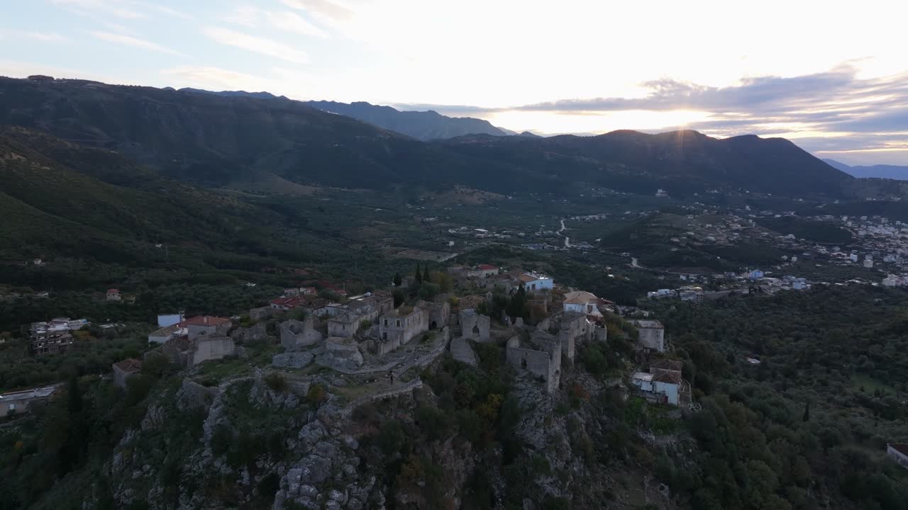 Himare, Albania: Alba Mediterranea al Castello di Himara