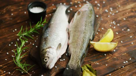 Spices-and-lemon-around-fish