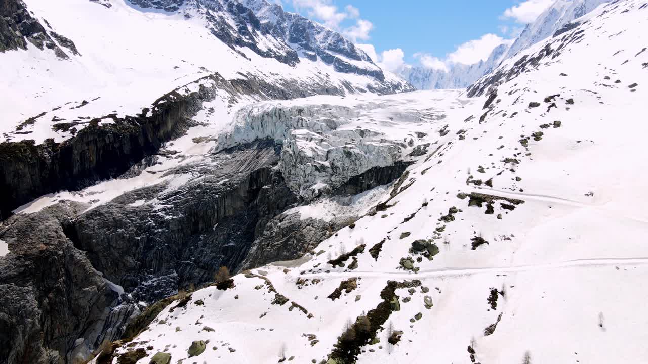 fotografía aérea del glaciar argentière en los alpes franceses, cerca de chamonix