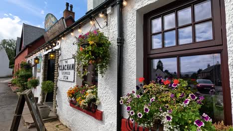 exterior view of a quaint restaurant