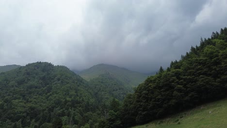 Las-Casas-De-Montaña-De-Fiumenero-Son-El-Destino-Invernal-Perfecto-Para-Divertirse