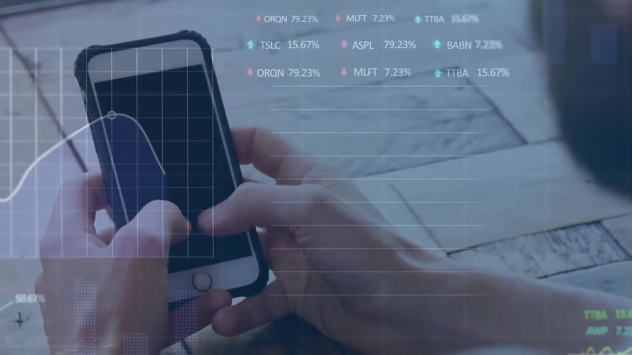 animación del procesamiento de datos financieros sobre un hombre caucásico que usa un teléfono inteligente