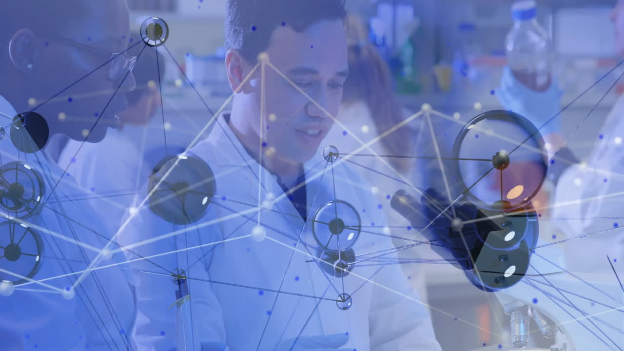 trabajando en el laboratorio, los científicos analizan la estructura molecular de la animación por encima de ellos