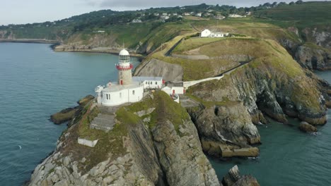 Aerial-Pan,-4K-footage,-Baily-lighthouse