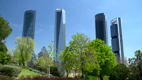 el área comercial de madrid 4 torres