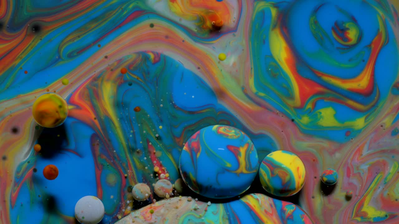coloridas burbujas brillantes aceite hermosa pintura universo color movimiento multicolorido. pintura acrílica. universo espacial, física cuántica. fantástica superficie hipnótica. reacción química de metamorfosis.
