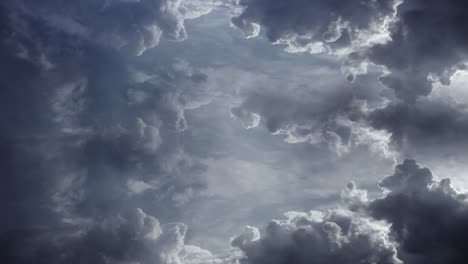 thunderstorms occur inside cumulonimbus clouds before it rains