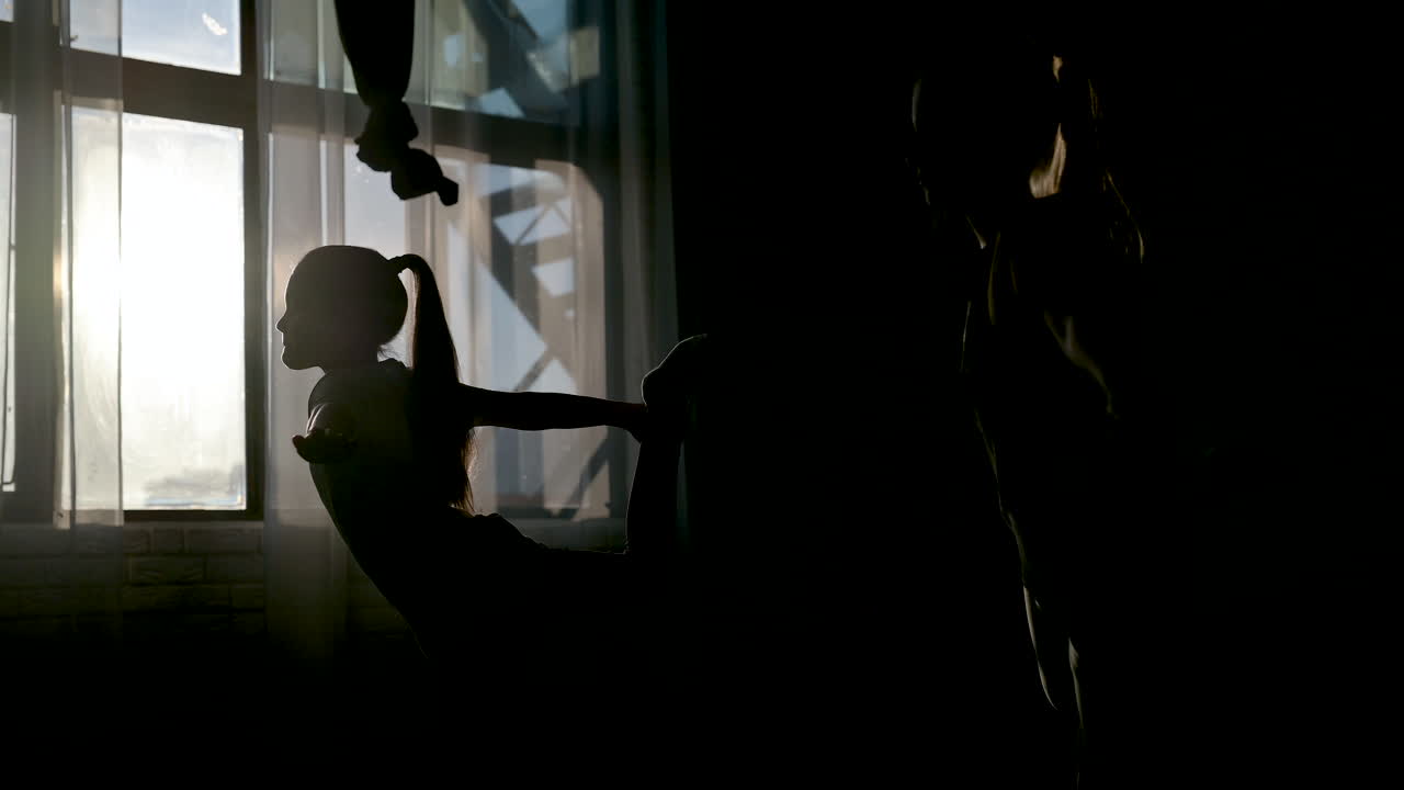 요가를 연습하는 아이들