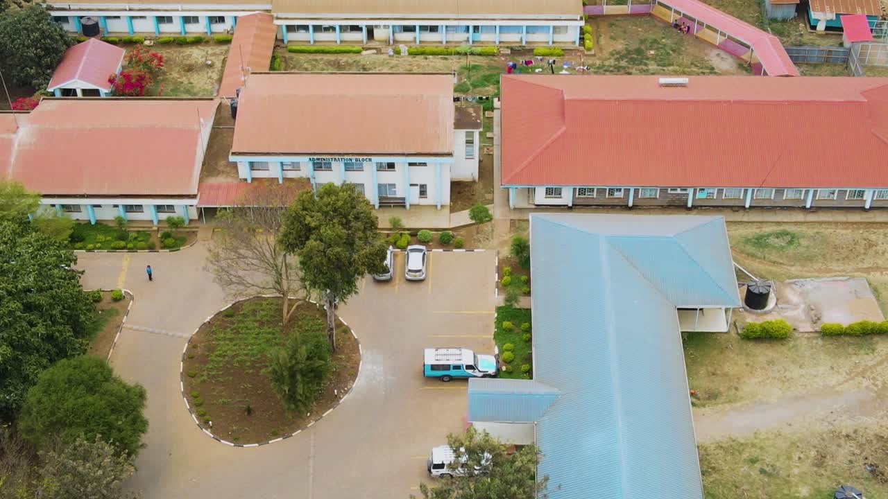 케냐의 나이로비 교외의 빈민촌인 로이토토크 (loytoktok) 의 조류의 공중 풍경