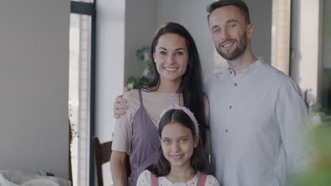 retrato de familia feliz