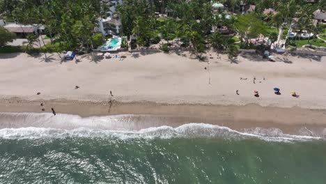 Sayulita,-Mexico's-main-beach-and-town