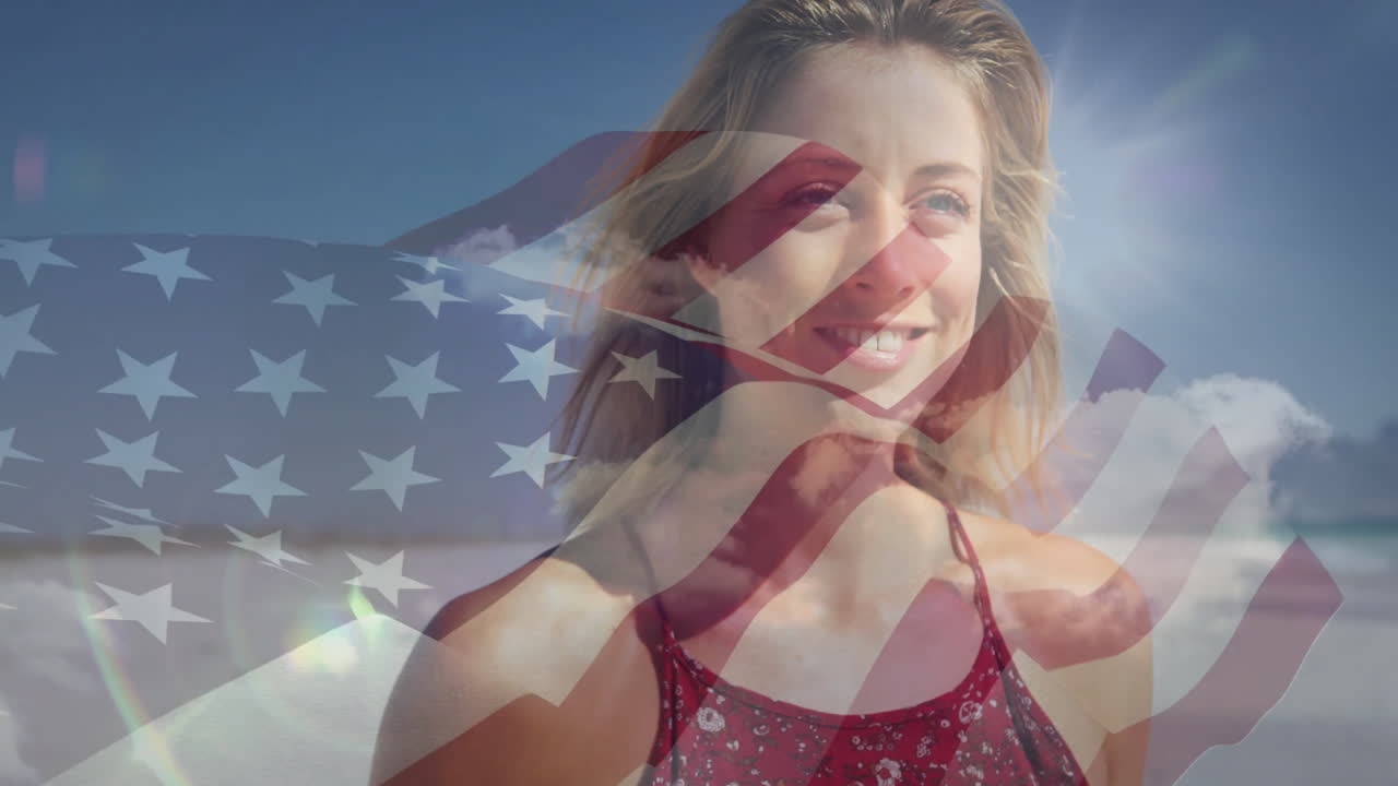 배경 에 미국 발 애니메이션 이 있는 해변 에서 미소 짓는 여자