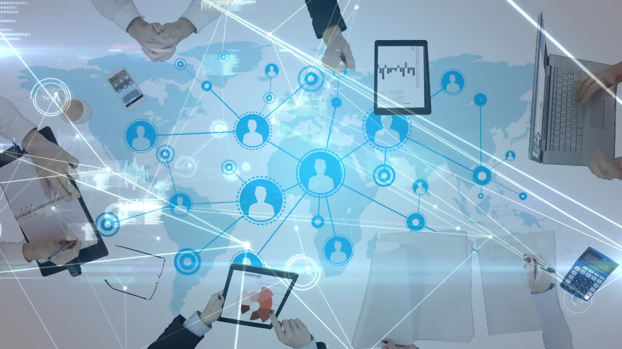 전자 장치에서 일하는 사업가들의 디지털 복합