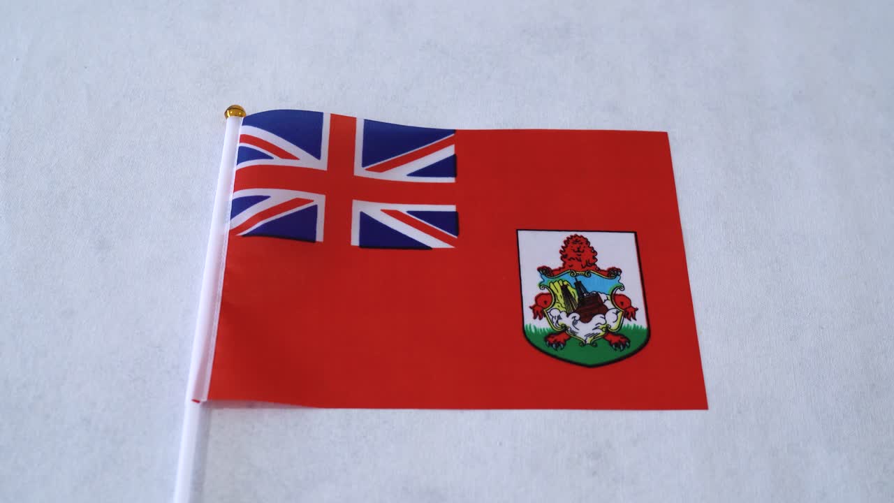 Bandiera delle Bermuda su sfondo bianco. Bandiera di Territorio d'Oltremare Britannico.