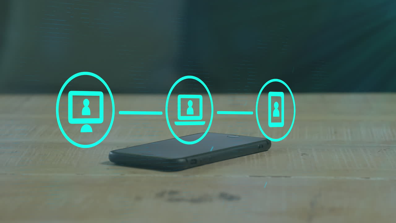 animación de la red de iconos digitales y punto de luz contra el primer plano del teléfono inteligente en la mesa de madera