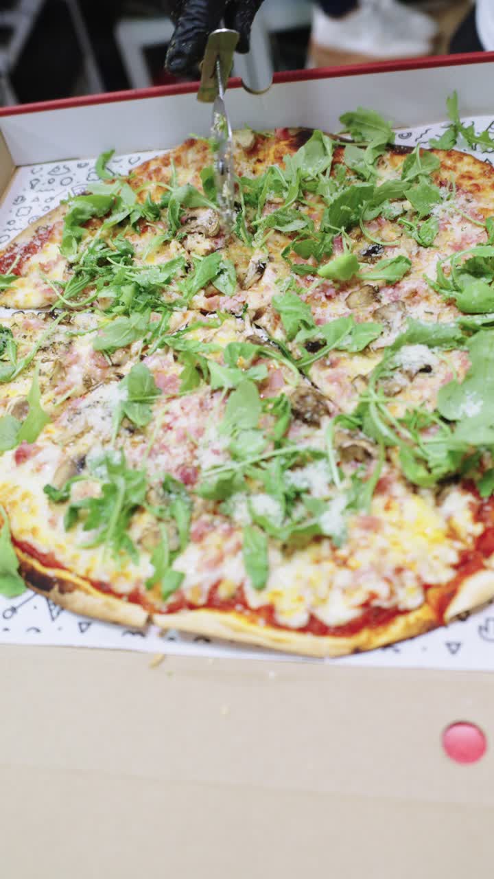 Pizza with Arugula