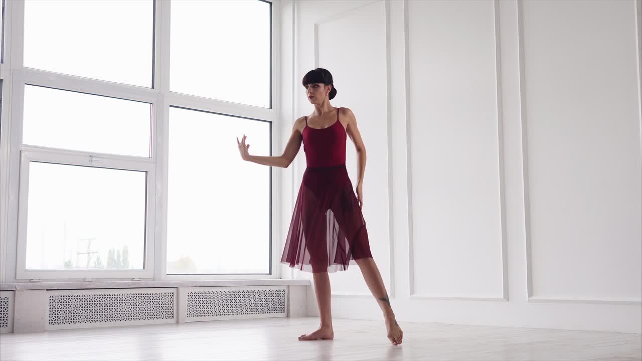 bailarina de ballet en un estudio