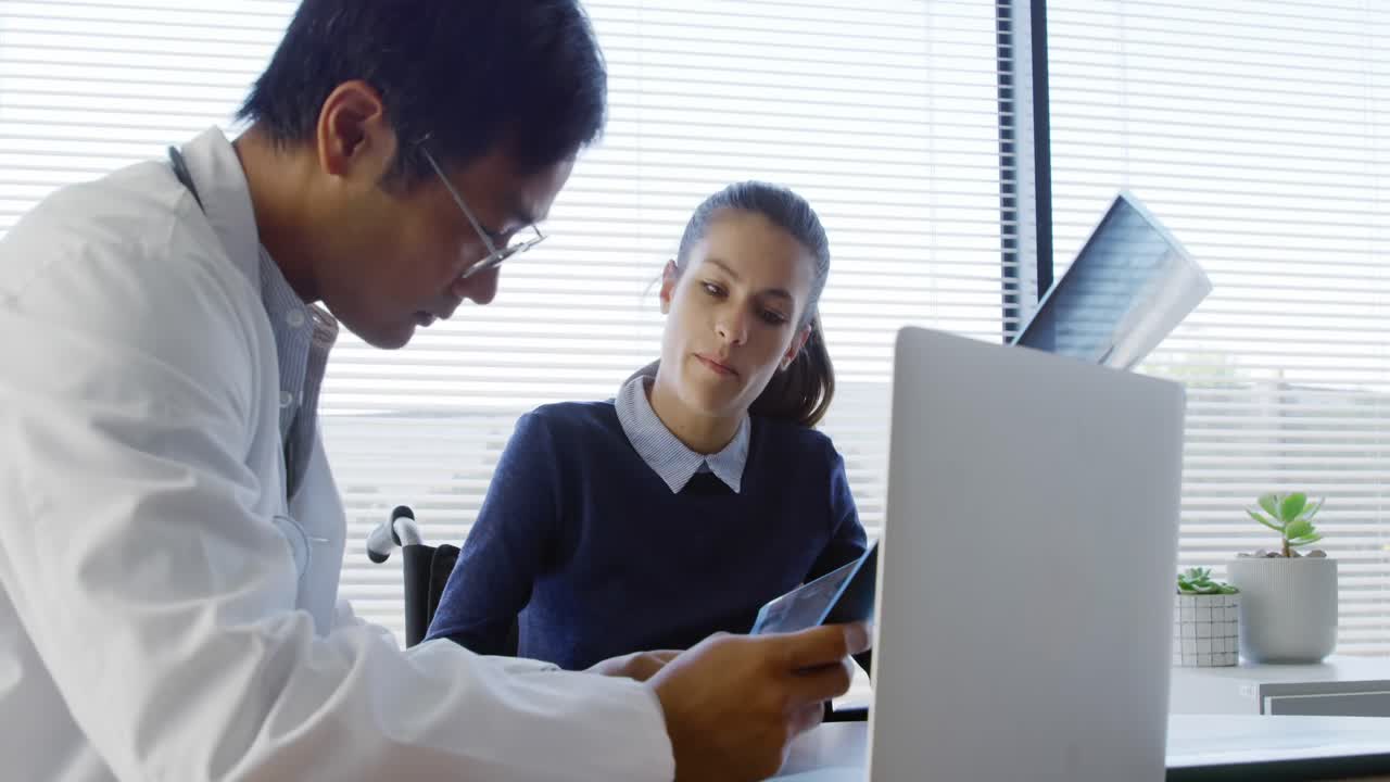 profesional médico en el trabajo 4k