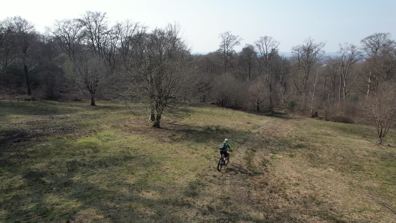 E Mountain bike down hill drone active track