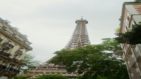 la torre eiffel en parís, francia