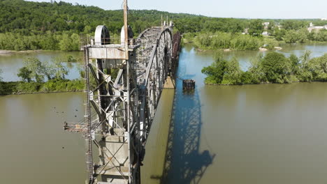 Three-Span-Truss-Bridge-Over-Lee-Creek-In-Van-Buren,-Arkansas