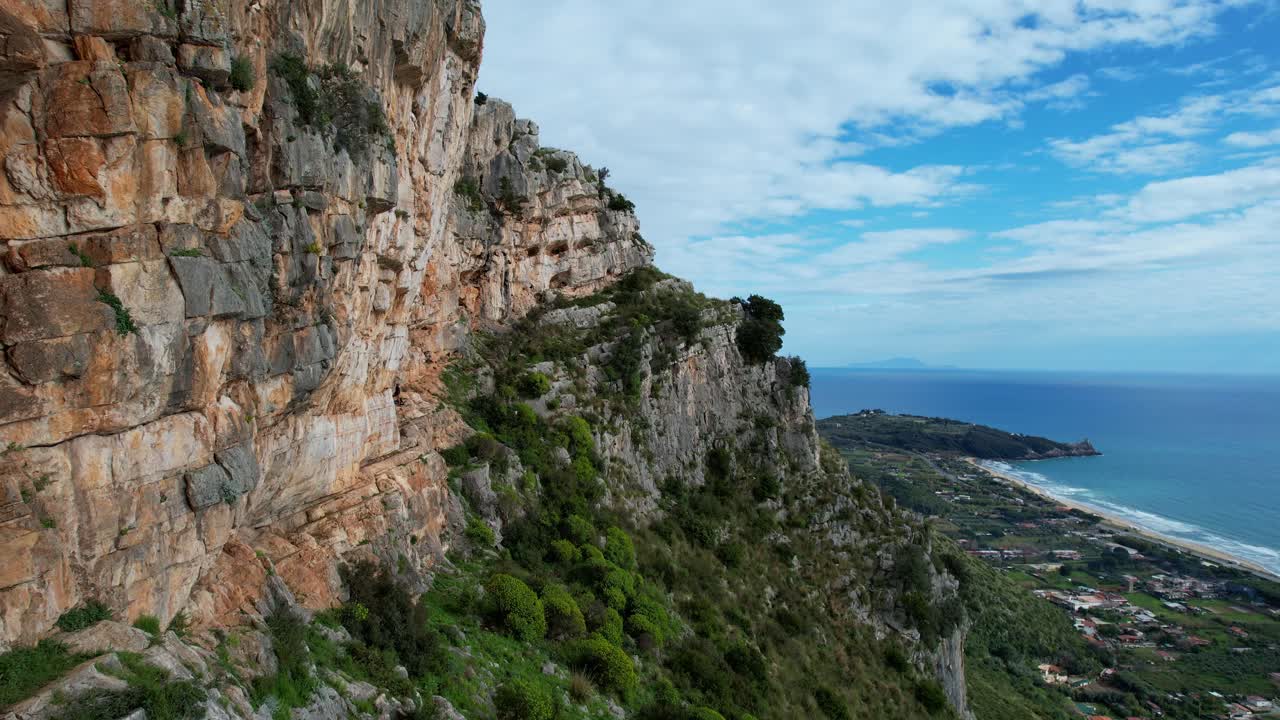 A breathtaking view of the ocean with waves crashing against the rocky coast. Perfect for travel, nature, or relaxation themes