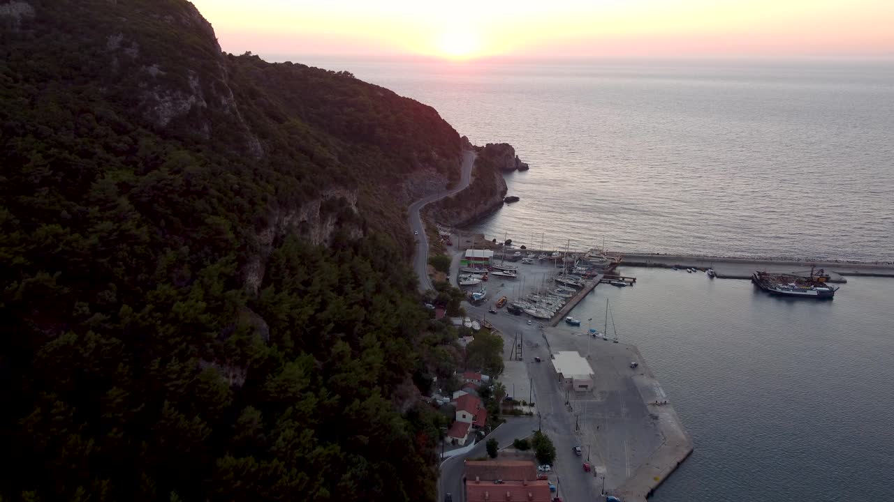 A clip showing footage of dusk on the island of Samos in Greece