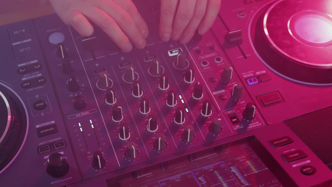 나이트클럽에서 dj 공연