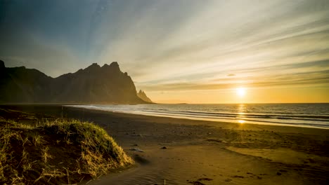 Timelapse-Stokksnes-black-beach-in-South-East-Iceland