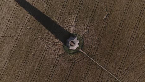 the daymark, devon the daymark is a 24 m octagonal limestone day beacon near the town of kingswear, devon, england