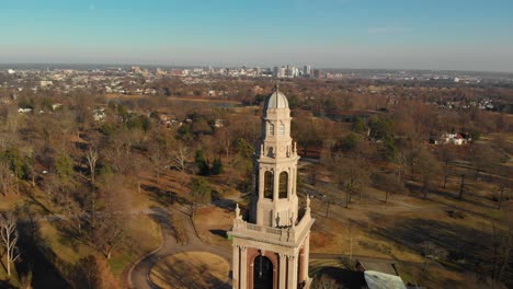 Dogwood-Dell-Carillon-Tower-Richmond-Virginia-Vista-Aérea-Y-De-La-Ciudad