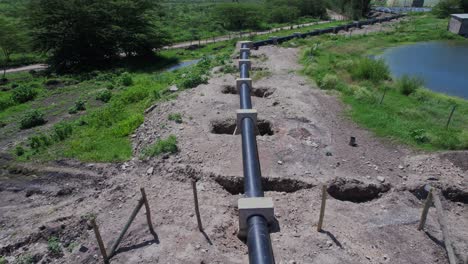 tubería para el suministro de agua en una granja de invernadero en áfrica oriental