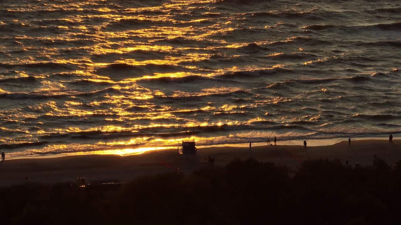 praia de palanga junto ao mar báltico