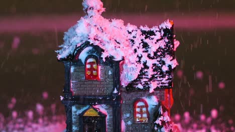 Aterrizaje-De-Nieve-En-Una-Casa-De-Navidad-En-Miniatura