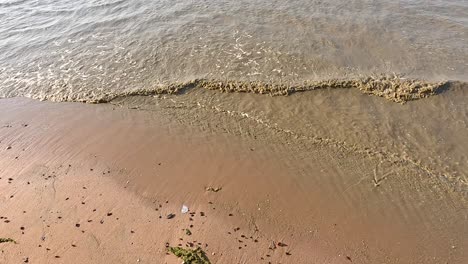 olas de la playa y naufragio