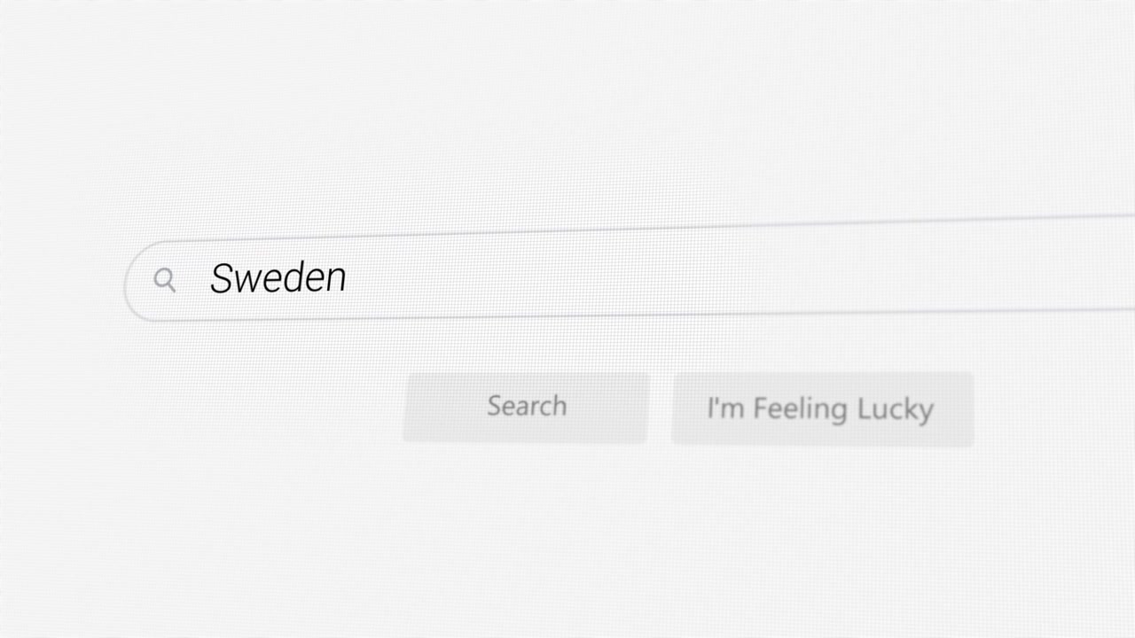 Søger efter Sverige i internetbrowseren