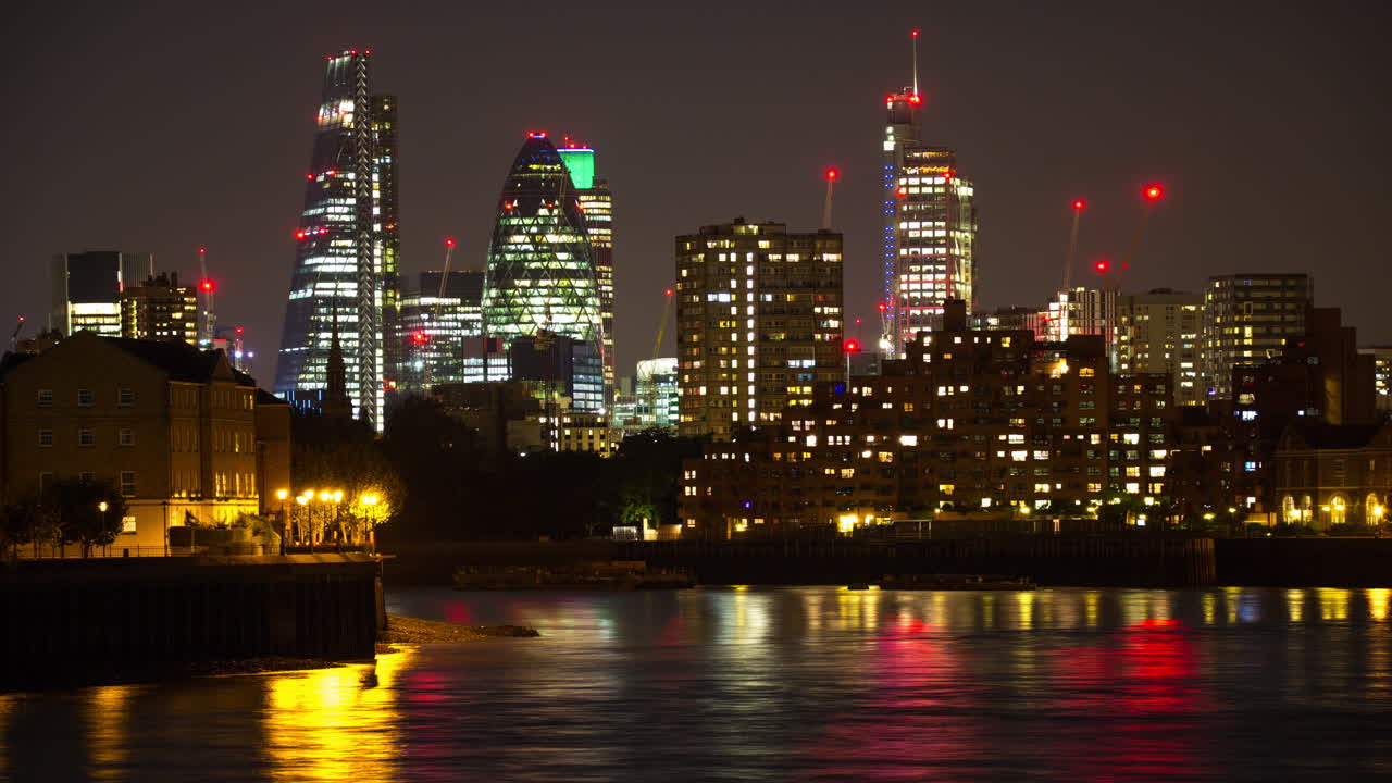 웨스트페리 야경 4k 00