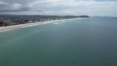 Palm-Beach-–-Südliche-Goldküste-–-Queensland-Qld-–-Australien-–-Drohnenaufnahme