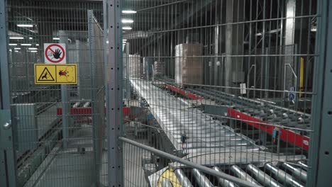 automated warehouse conveyor system