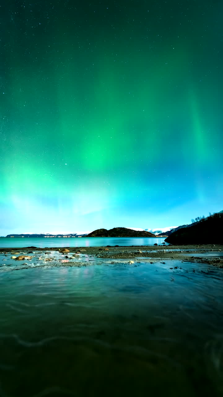 Turquoise glowing arctic enchanting skies, cosmic solar silent energy