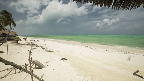 Timelapse-De-Playa-De-Arena-Blanca-Y-Windsurf-En-Jambiani-Tanzania